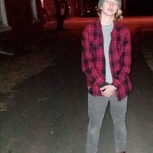 Meet your Posher, Ethan